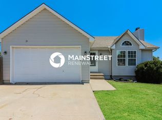 19221 E 15th Terrace Ct N, Independence, MO 64056