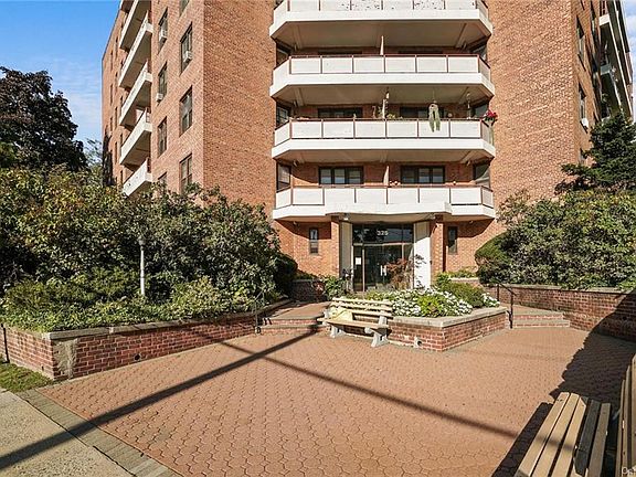 4th image of 325 King St #1L