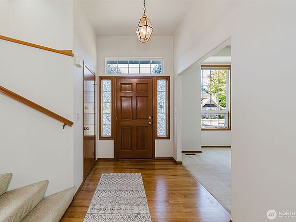 4th image of 12218 Crossridge Avenue NW