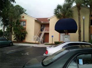 1008 The Pointe Dr, West Palm Beach, FL 33409