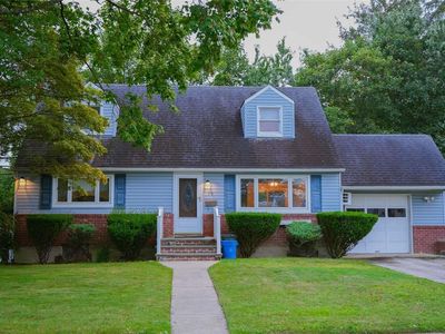 98 27th Street, Copiague, NY, 11726