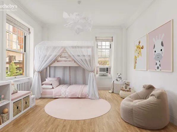 150 East 72nd Street image 12 of 22