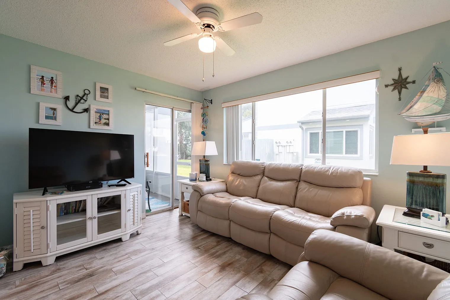 1 bed, 1.0 bath, $2,754 — Photo 1