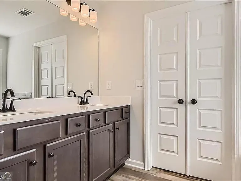 3041 Westgate Park Dr — Photo 13