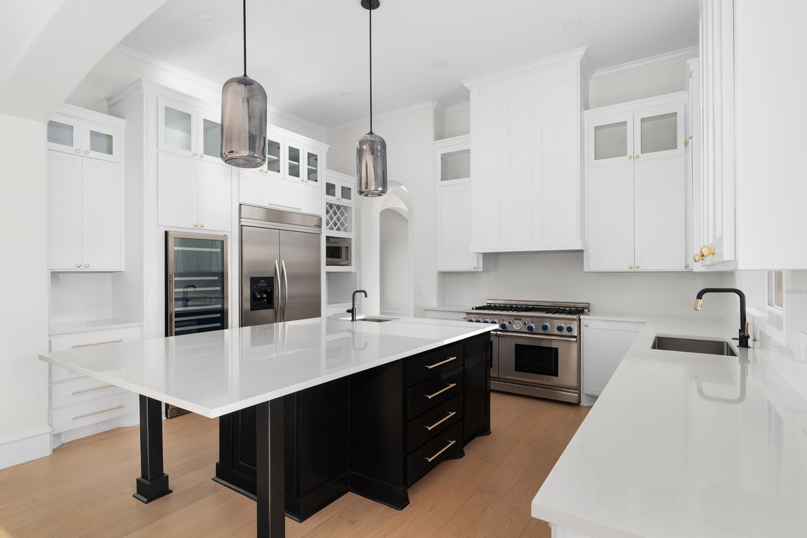 next background image