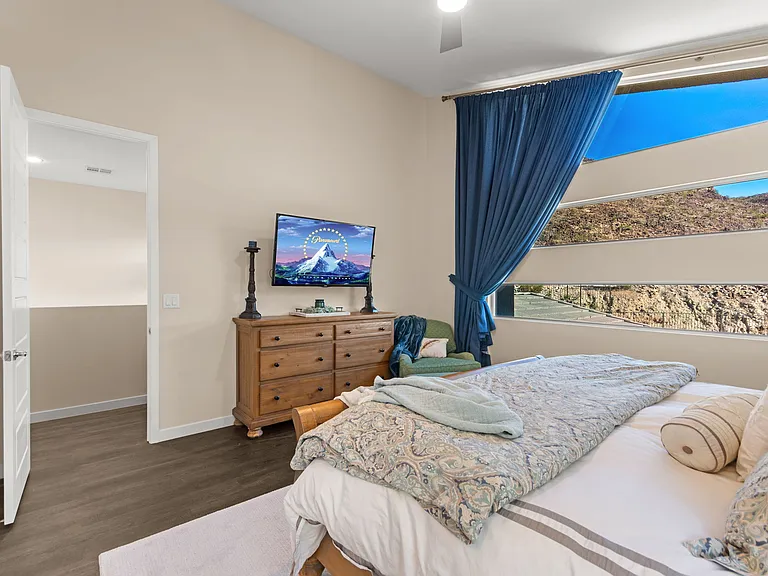 55 Vista Outlook St — Photo 39
