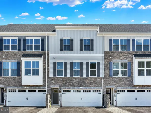 76 Rail Yard Dr, Enola, PA 17025