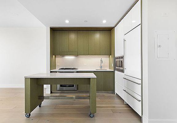 5th image of 388 Bridge St APT 44B