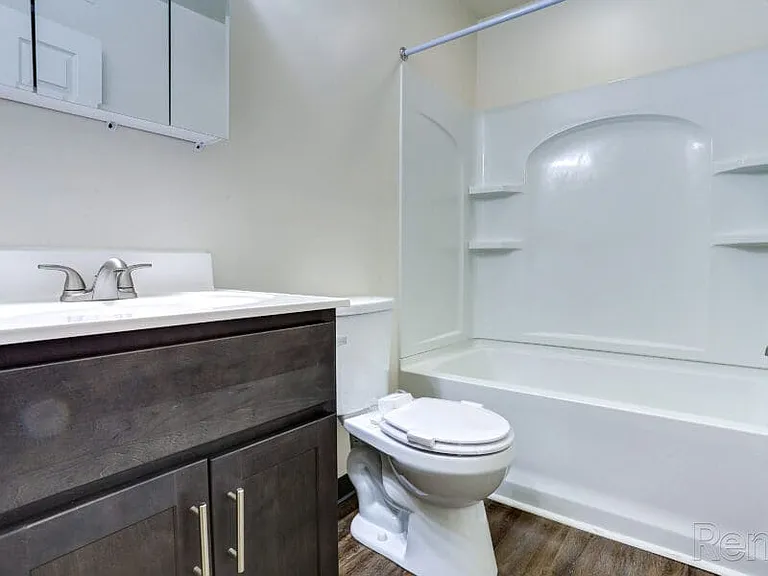 Rosedale Apartments — Photo 23