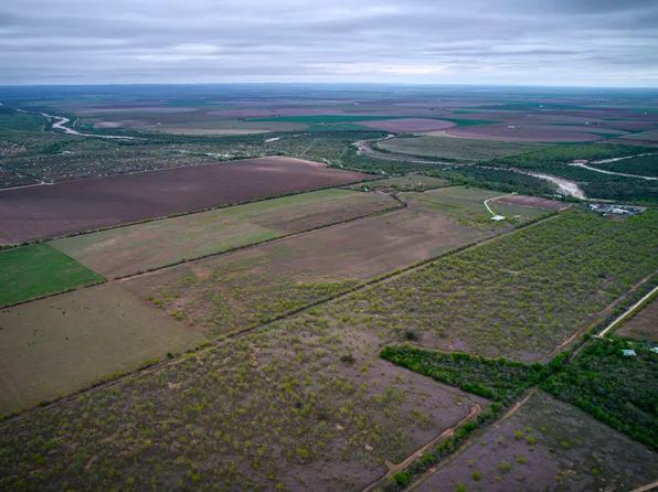 3267-4093 County Road 101 LOT A0237, Knippa, TX 78059