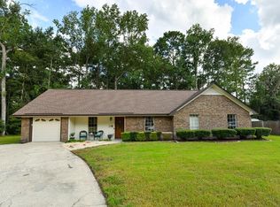 411 Wood Dale Dr, Hinesville, GA 31313