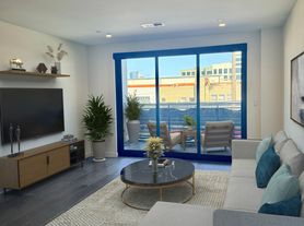2421 16th St, San Francisco, CA