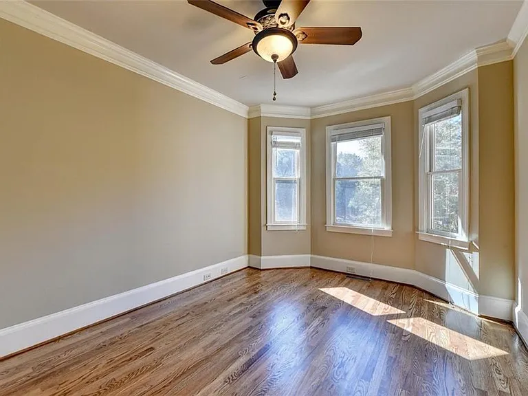 11636 Parkside Ave — Photo 12