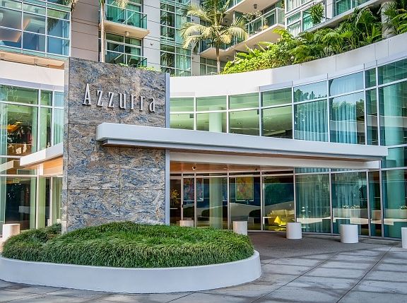 4th image of 13700 Marina Pointe Dr Unit 1905
