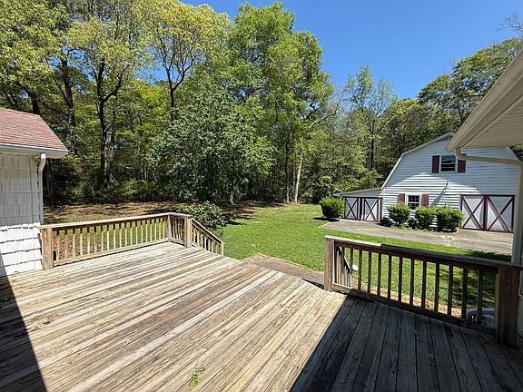 4th image of 2067 Dogwood Ln