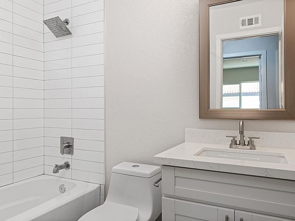 5th image of 6458 San Como Ln