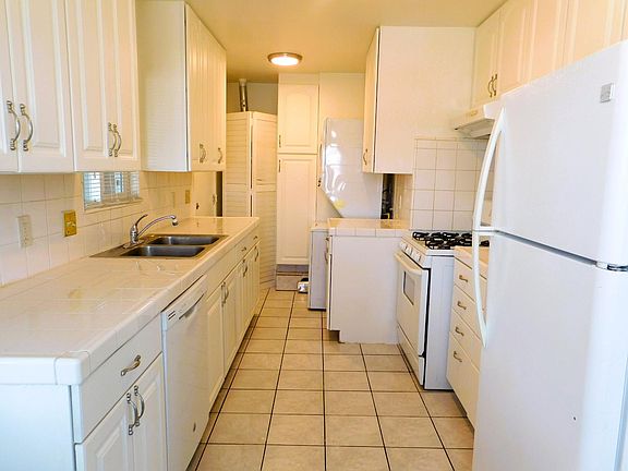 3rd image of 4186 E Ashlan Ave