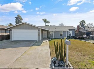 5615 W Laura Ct, Visalia, CA 93277