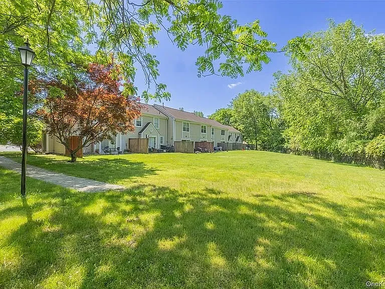 28 Creekside Cir — Photo 5