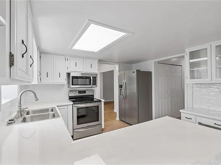 5420 Split Rock Dr — Photo 12