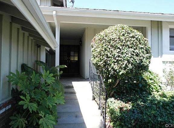 4th image of 23305 Iris Ave