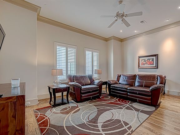 2nd image of 311 Calle Sevilla Pl