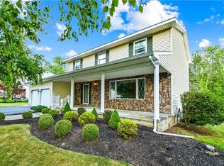 216 Ramblewood Dr, Deerfield, NY 13502