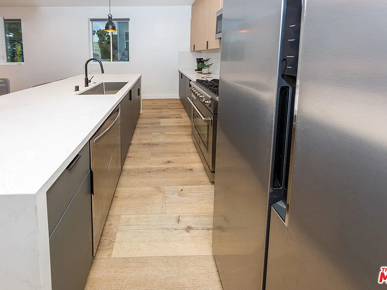 809 N Cherokee Ave #1/2 — Photo 7