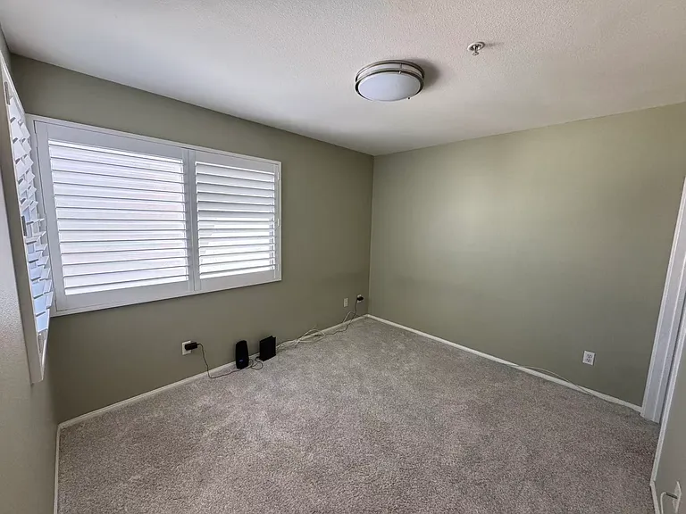 480 N Catalina Ave — Photo 5