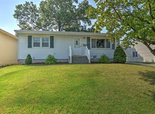 2019 Ramsey Dr, Decatur, IL 62526