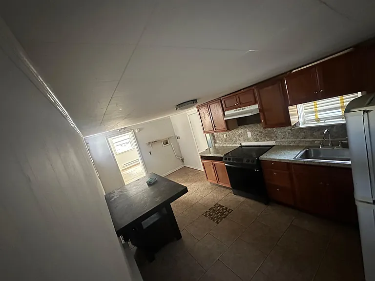 540 Freemont Ct #1 — Photo 9