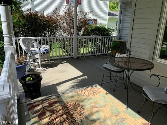 5th image of 697 Dogwood Ln