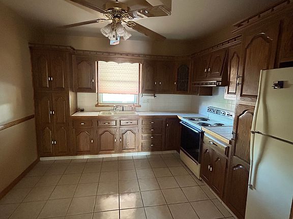 2nd image of 7161 Charles St #1