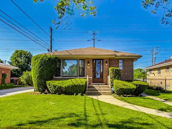 4010 Harvard Ter, Skokie, IL 60076