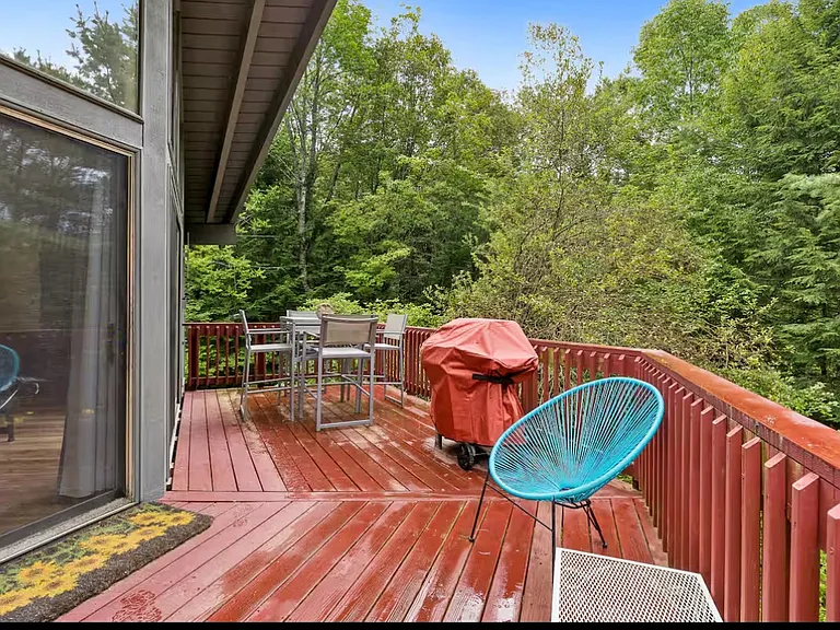 2364 Willard Rd — Photo 27