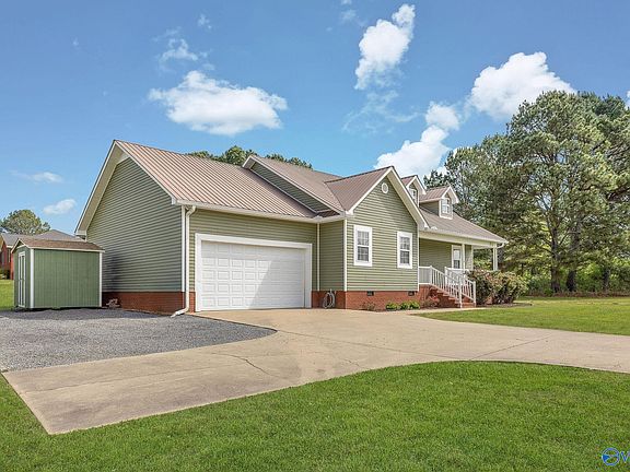 3rd image of 108 Ledbetter Ln