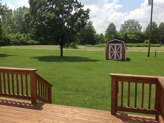 5th image of 2437 Courtly Dr