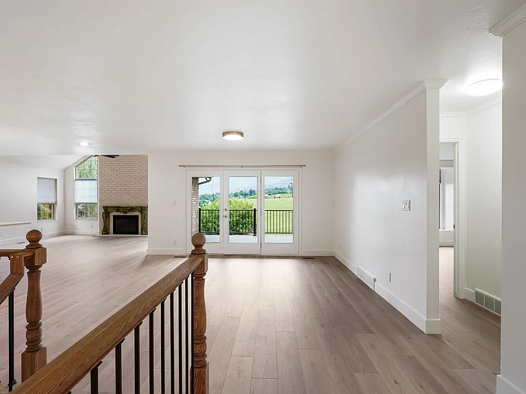Dining room with spectacular mountain views.