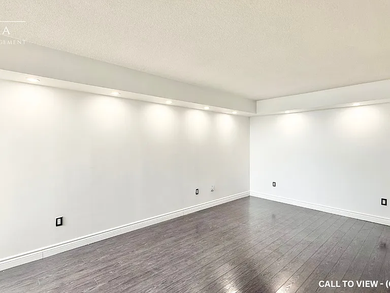 3233 Eglinton Ave E #1406 — Photo 11
