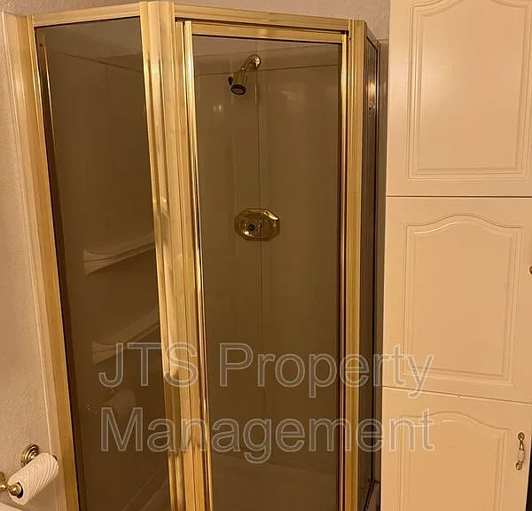 6830 Mellodora Dr — Photo 10