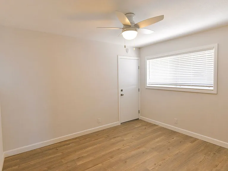 215 Calle Dorado — Photo 11