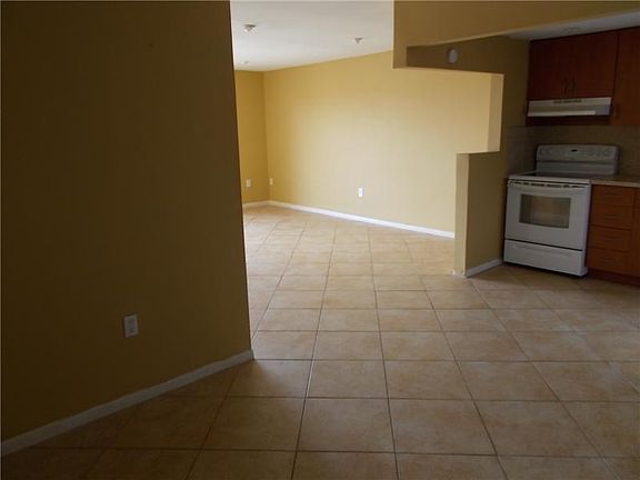 4th image of 8950 NE 8th Ave APT 505