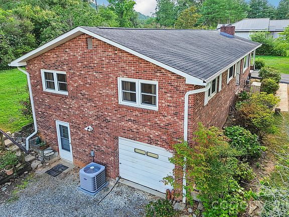 4th image of 3157 Florida Dr