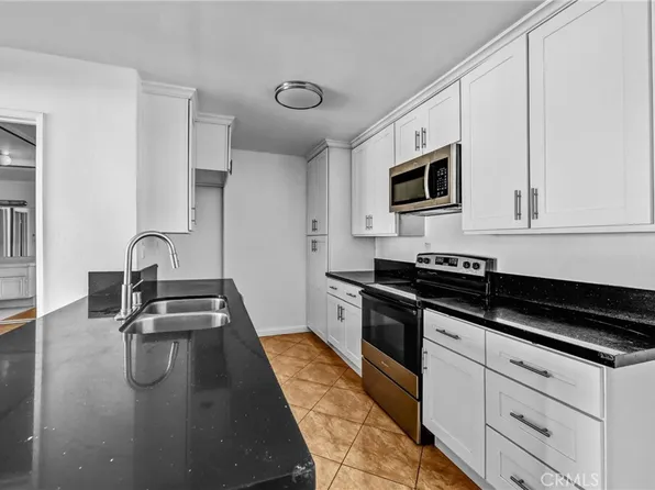 5334 Lindley Ave Unit 319, Encino, CA 91316