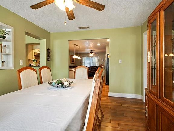 4th image of 1717 Florinda Dr