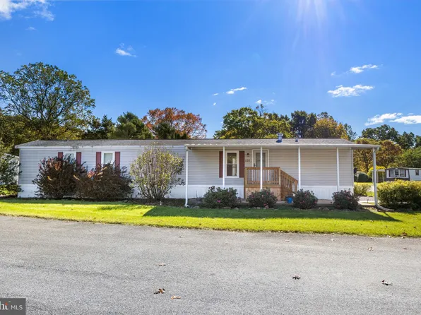 800 York Rd Trailer 101, Dover, PA 17315