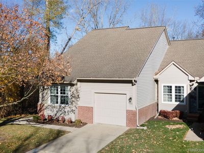 41820 Independence Dr, Novi, MI, 48377