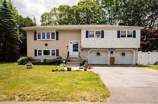 1st image of 14 Perley Evans Dr