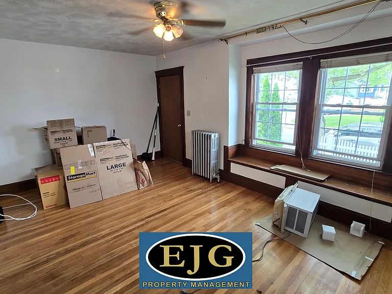 92 Hume Ave #1 — Photo 9