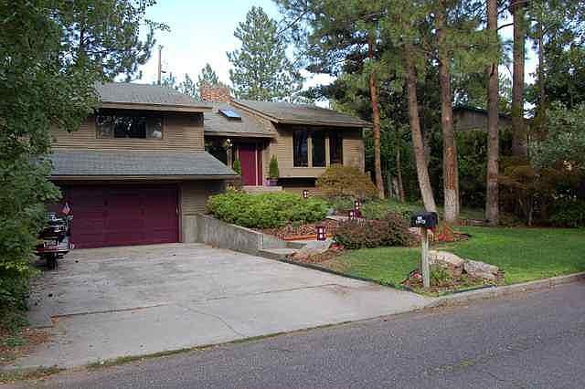 1st image of 2417 E 35th Ave